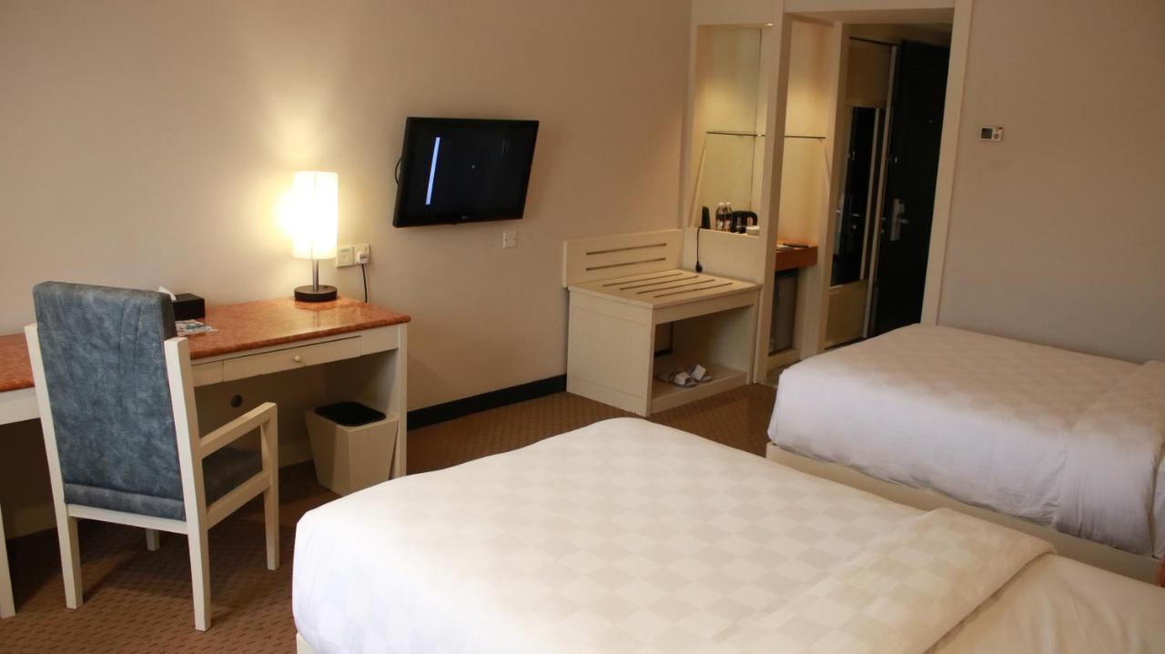 Beverly Hotel Batam Nagoya Dış mekan fotoğraf