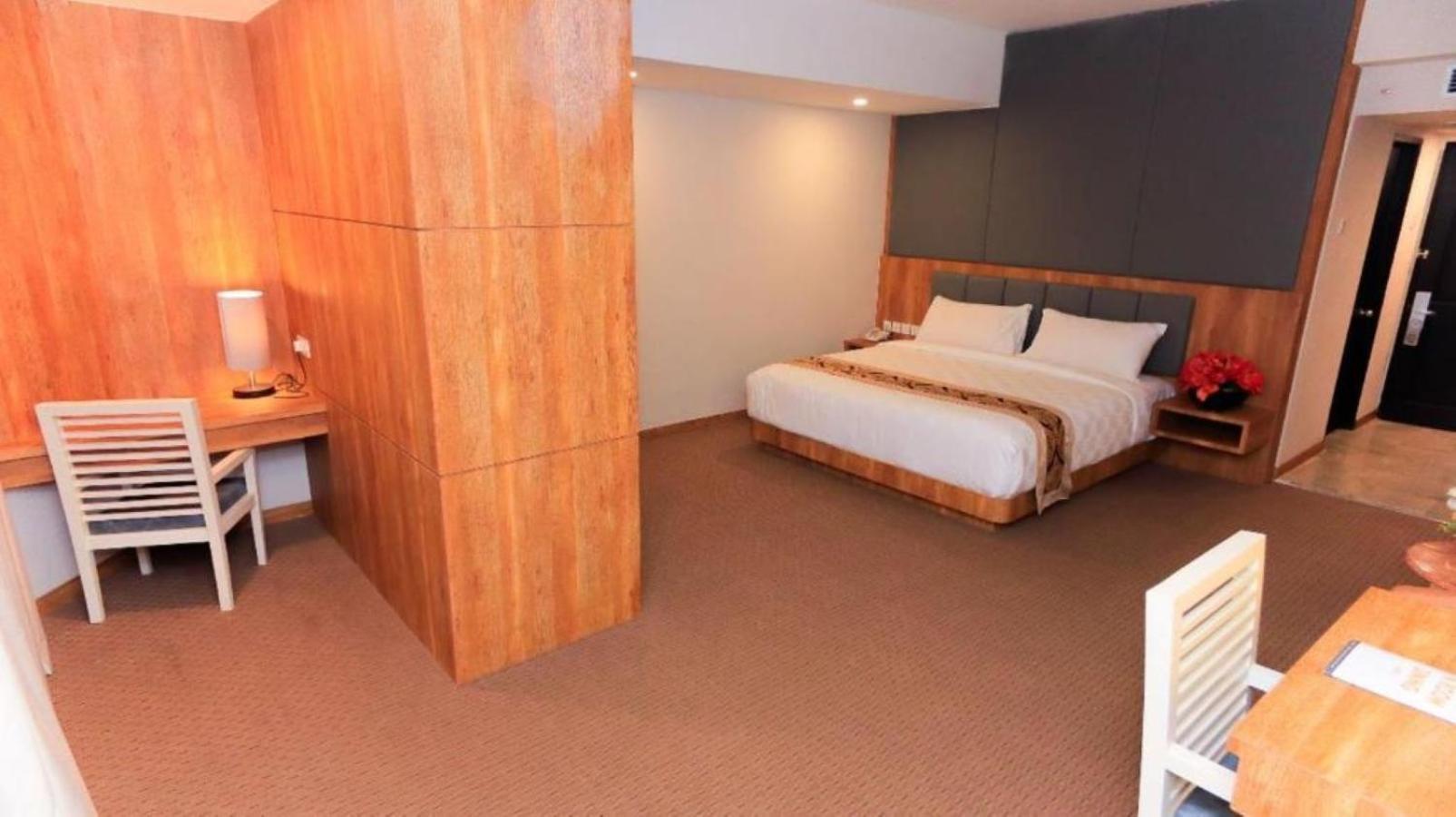 Beverly Hotel Batam Nagoya Dış mekan fotoğraf