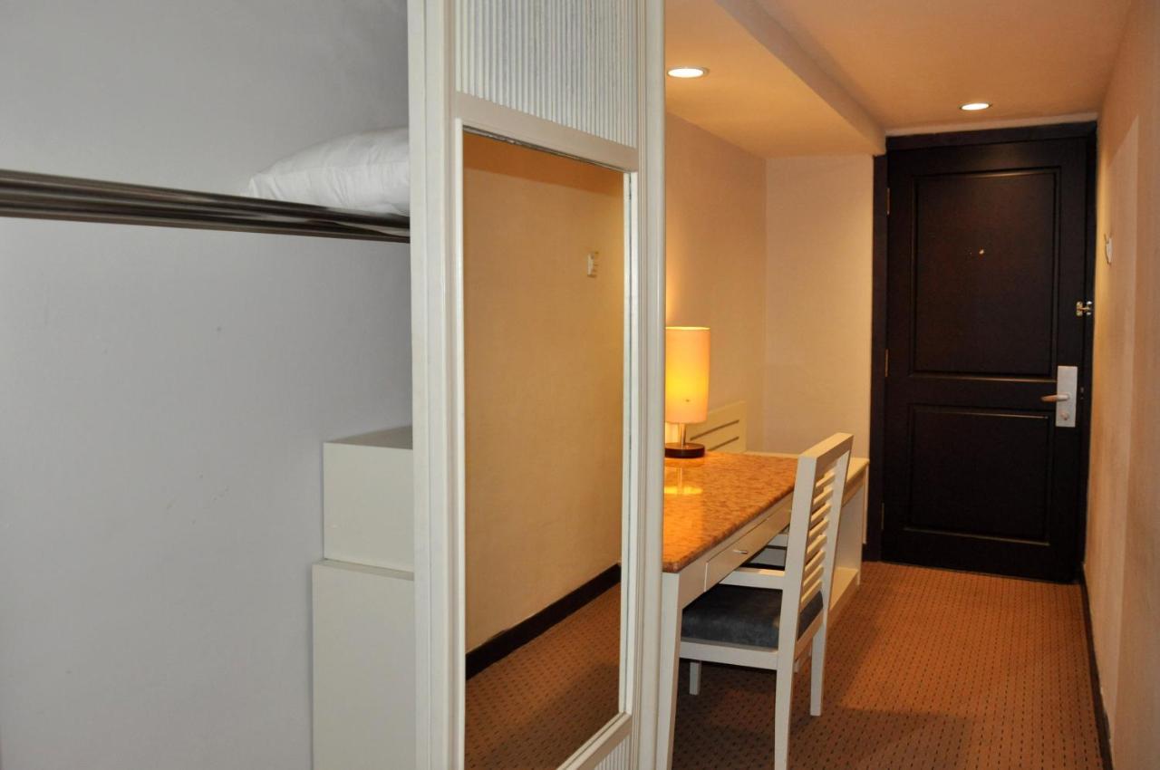 Beverly Hotel Batam Nagoya Dış mekan fotoğraf