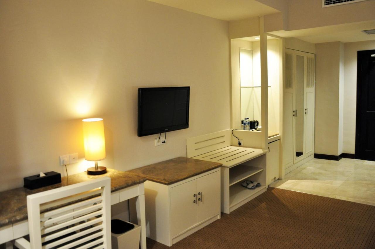 Beverly Hotel Batam Nagoya Dış mekan fotoğraf