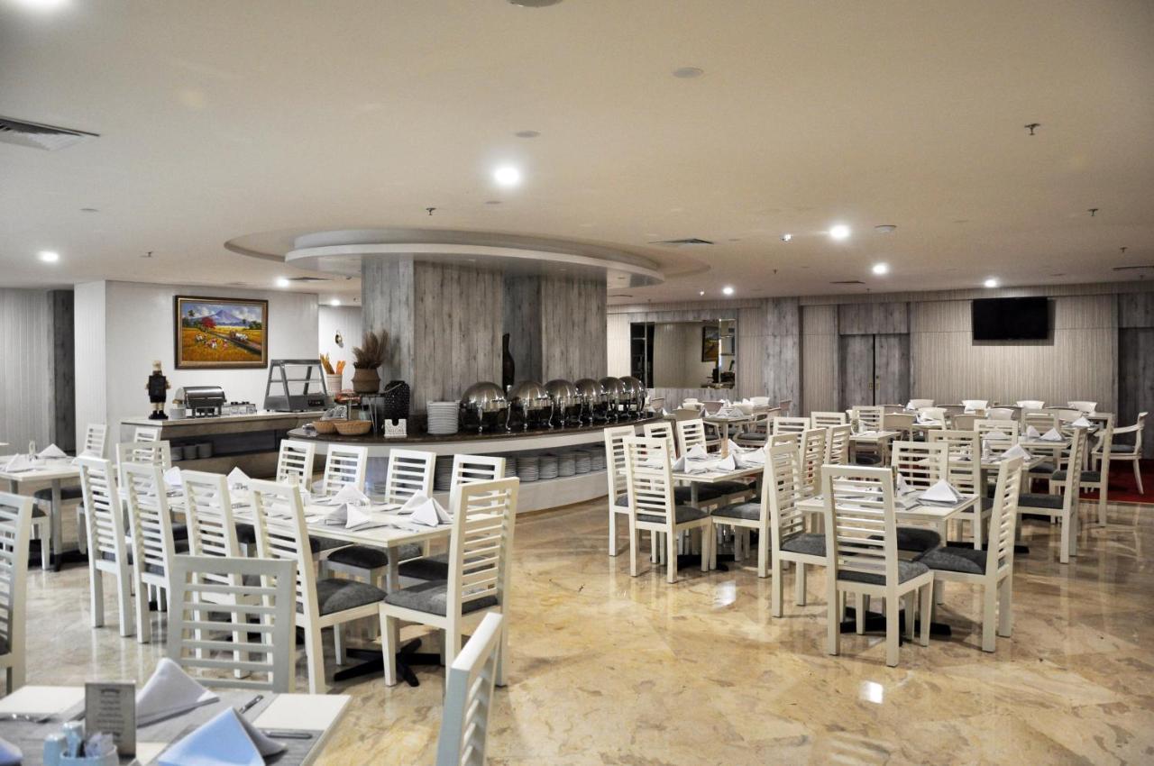 Beverly Hotel Batam Nagoya Dış mekan fotoğraf