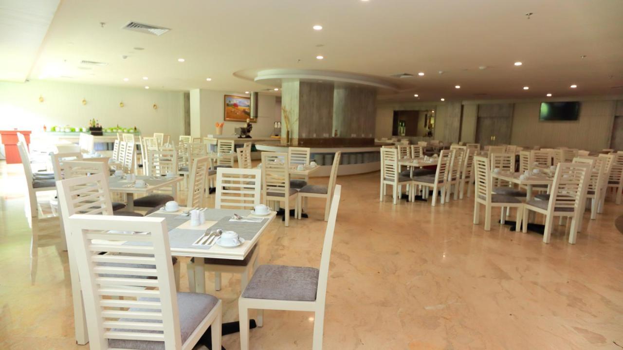 Beverly Hotel Batam Nagoya Dış mekan fotoğraf